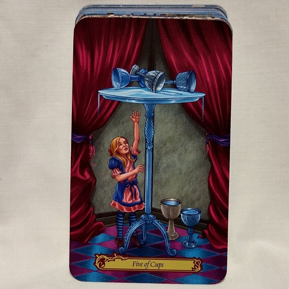 Tarot in Wonderland - Picture 9 of 14